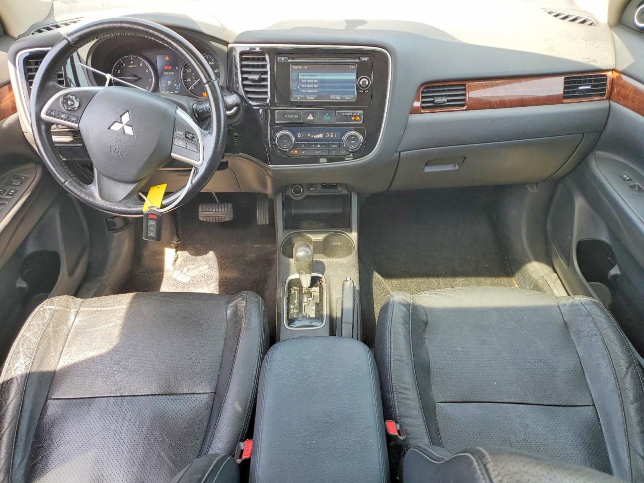 Mitsubishi Outlander Se