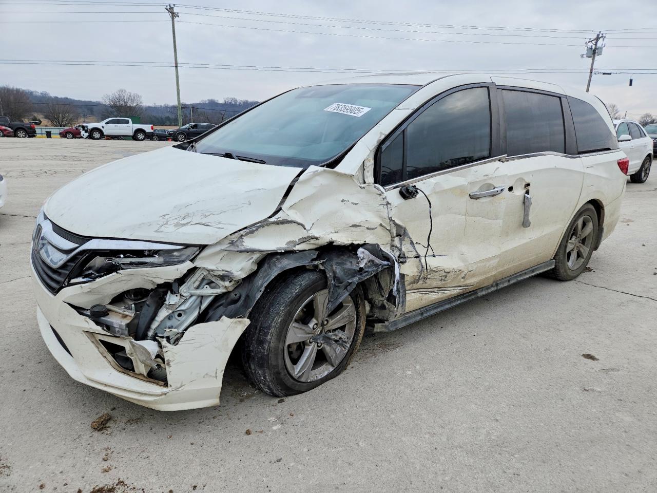 Salvage Honda Odyssey Image