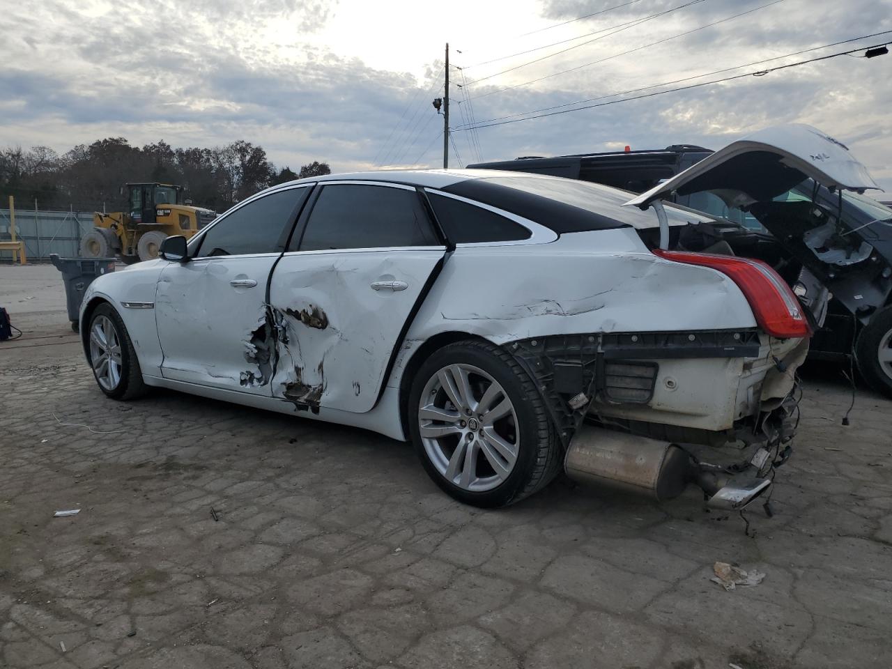 Jaguar XJ