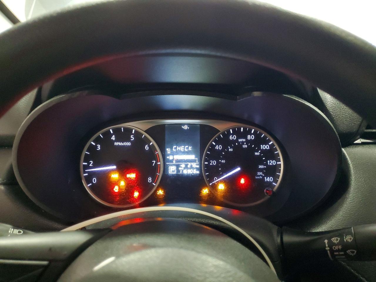 Nissan Versa S