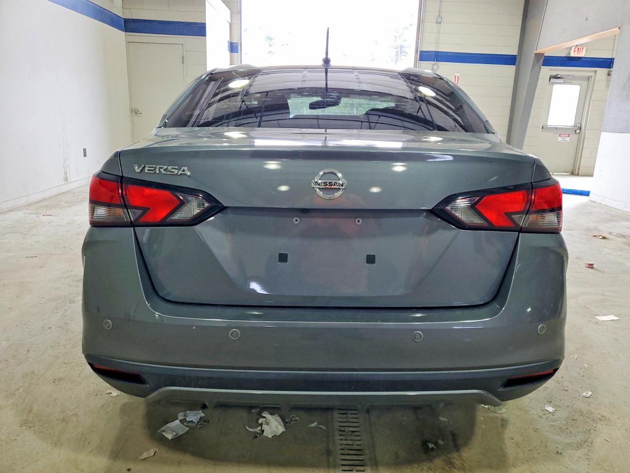 Nissan Versa S