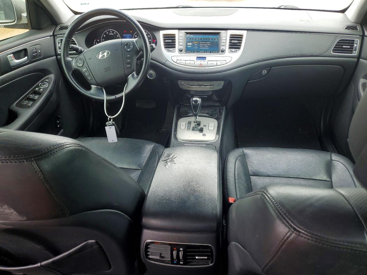Hyundai Genesis 3.8l