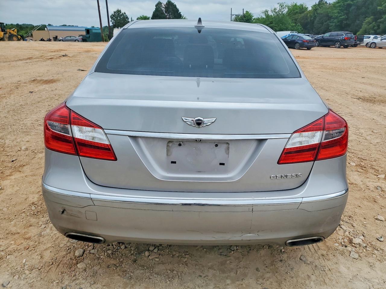 Hyundai Genesis 3.8l