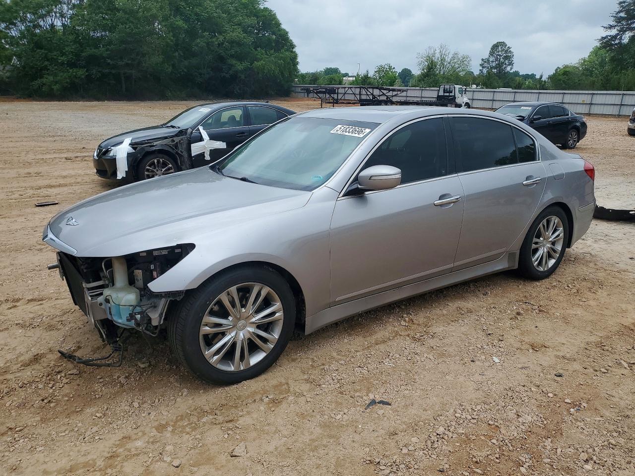 Salvage Hyundai Genesis Image