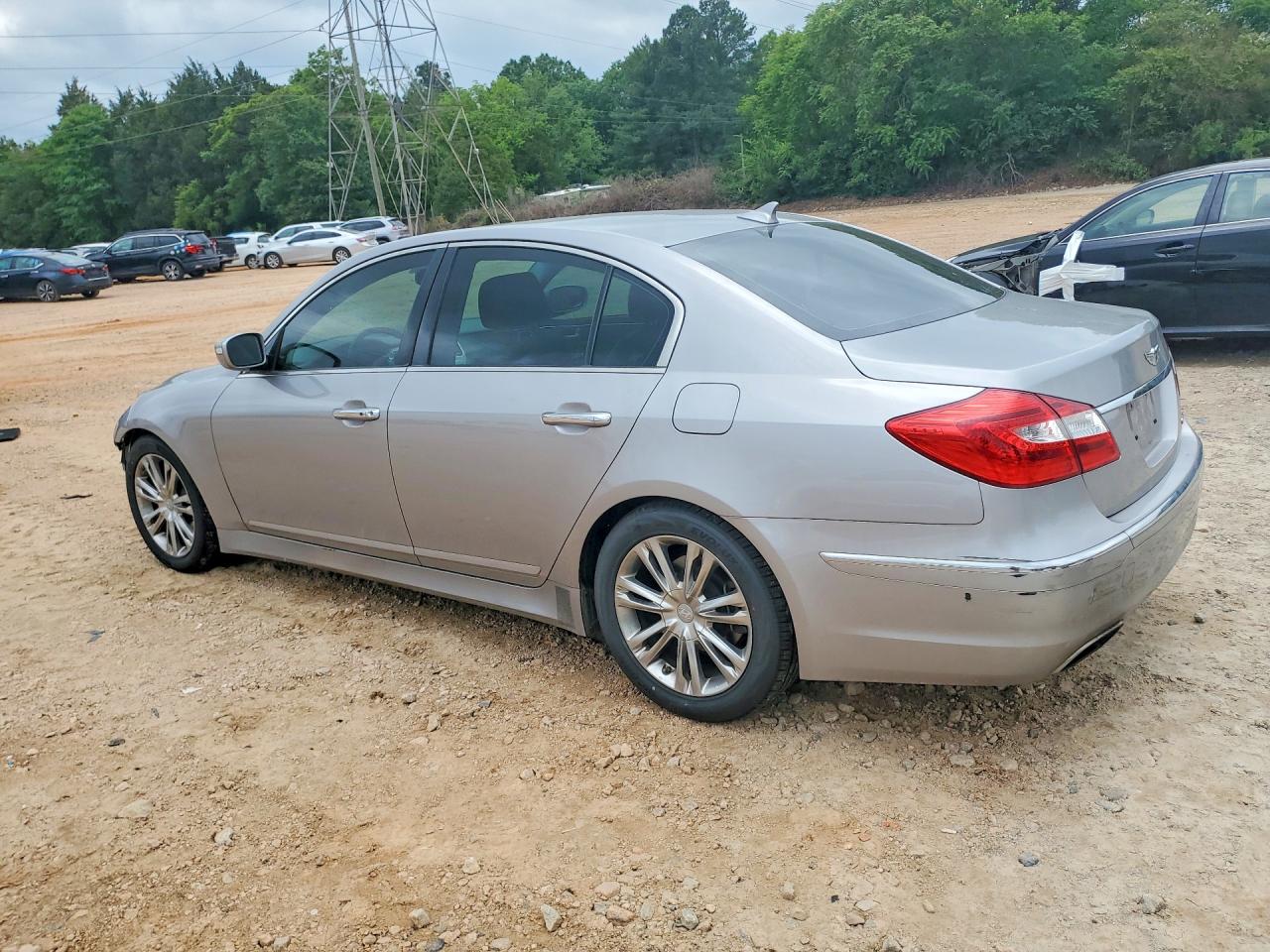 Hyundai Genesis 3.8l