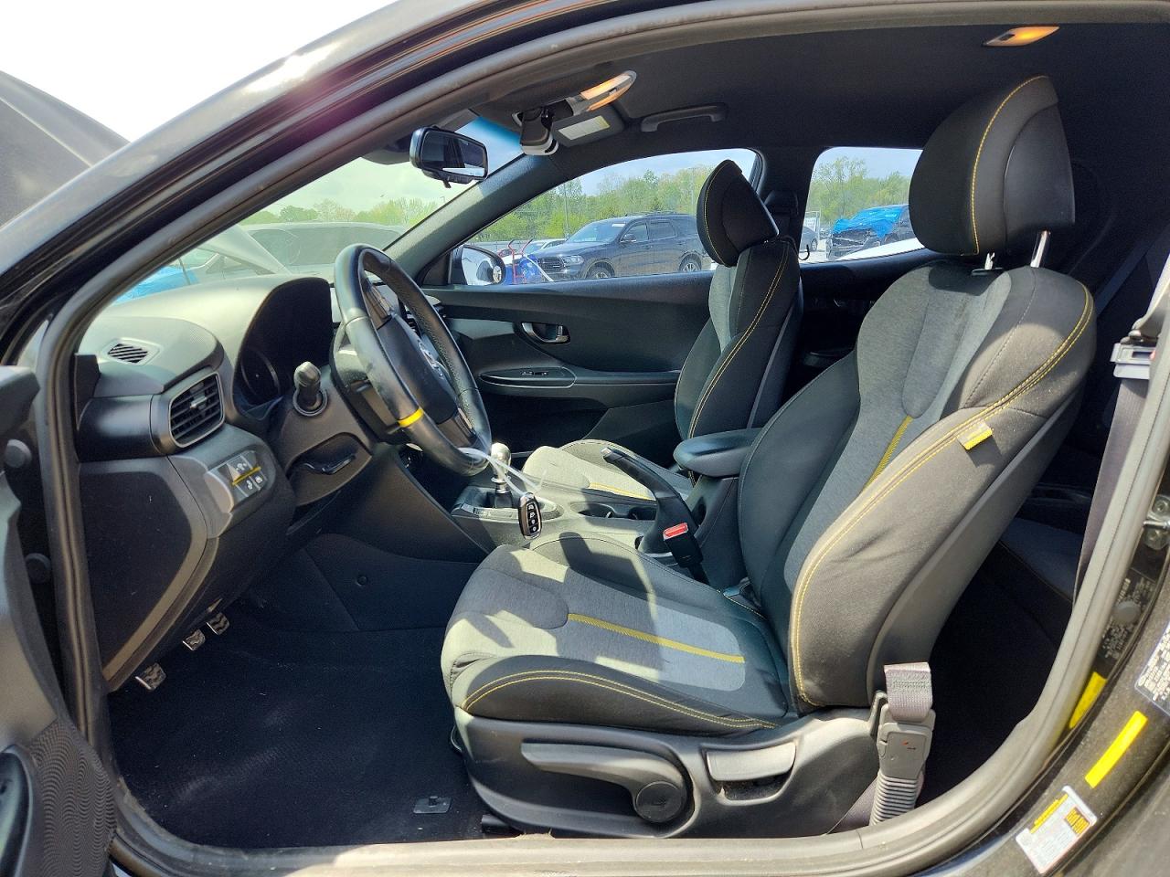 Hyundai VELOSTER Turbo R-spec