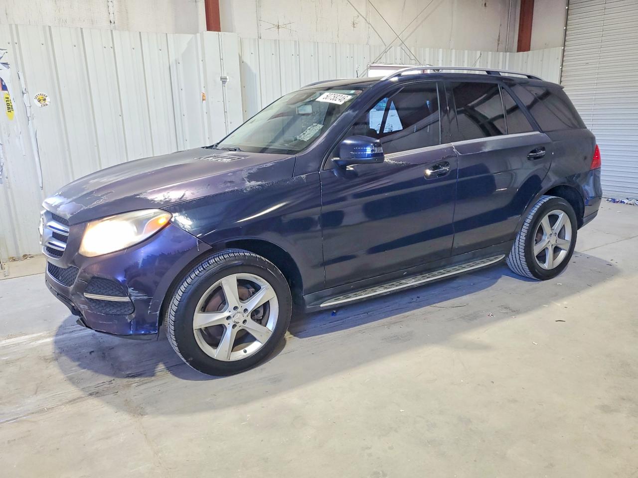 Salvage Mercedes-Benz GLE Image