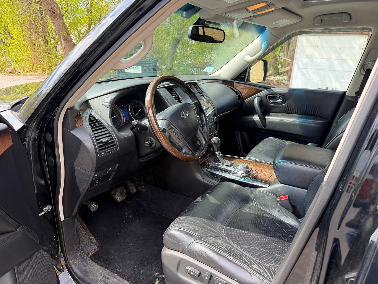 INFINITI Qx Base