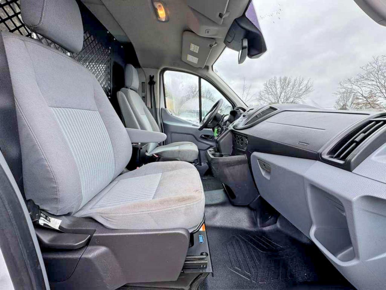 Ford Transit T-150
