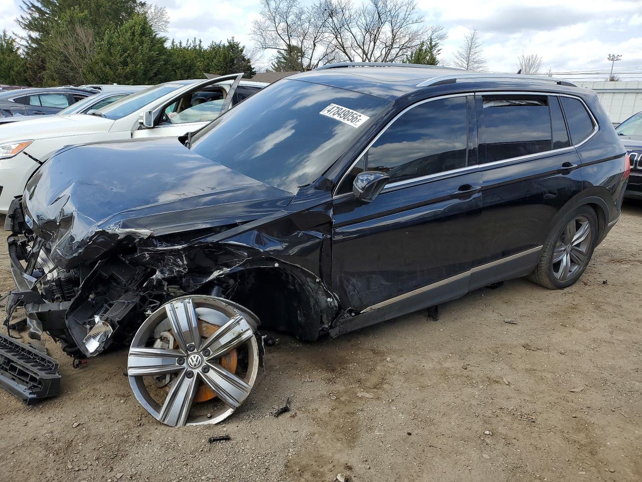 Salvage Volkswagen Tiguan Image