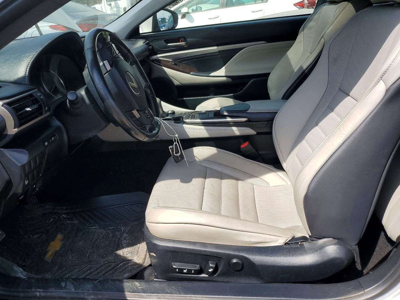Lexus RX Base