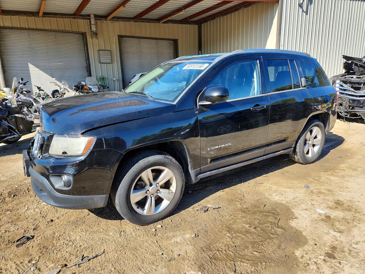Salvage Jeep Compass Image