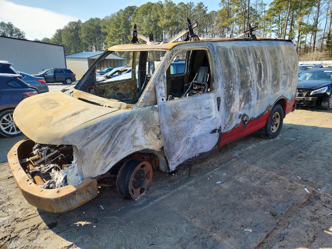 Salvage Chevrolet Express Image