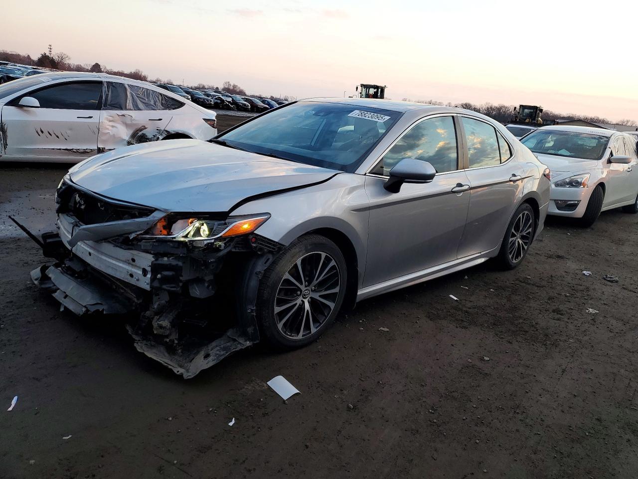 Salvage Toyota Camry Image