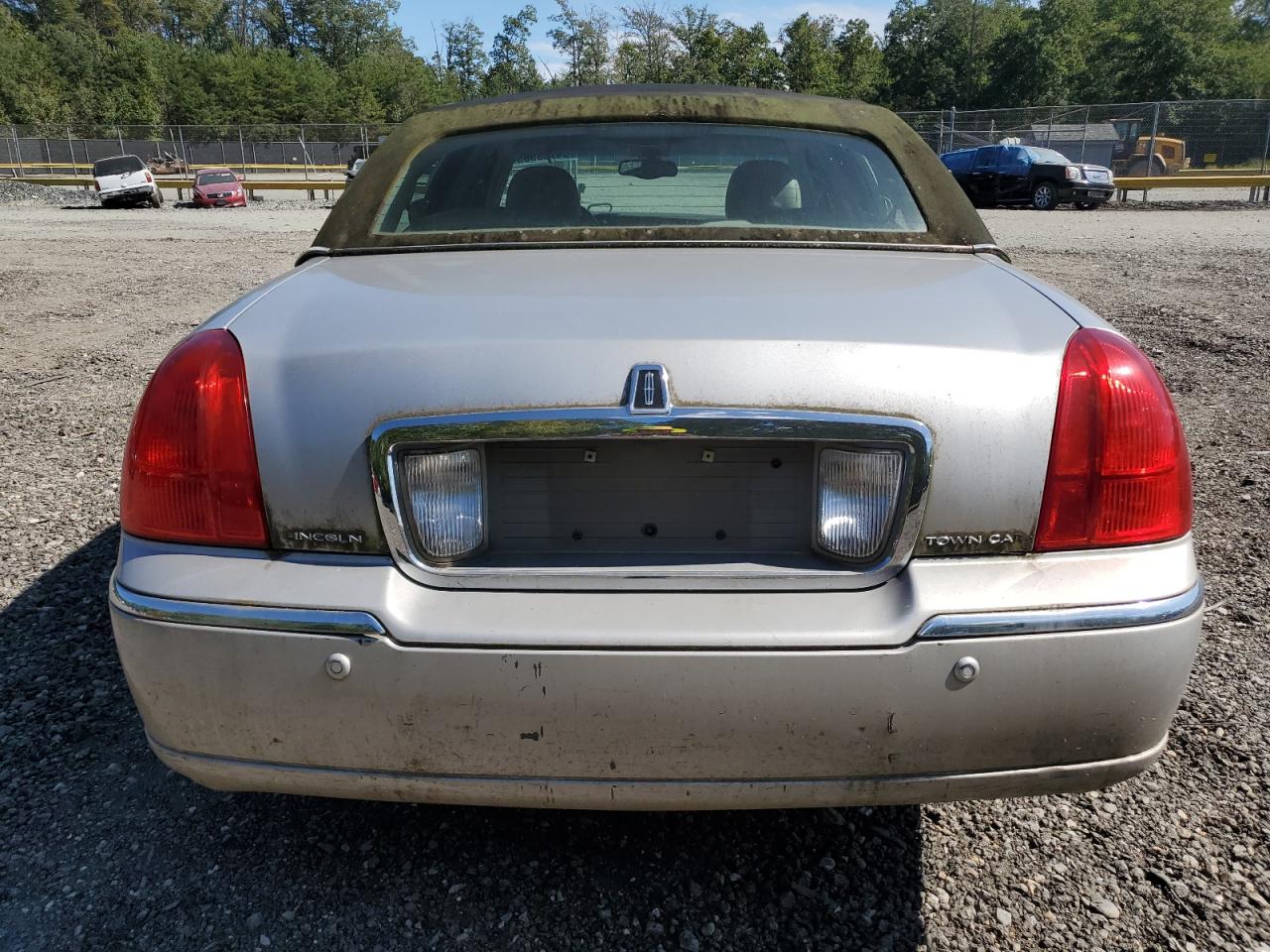 Lincoln Towncar Signature