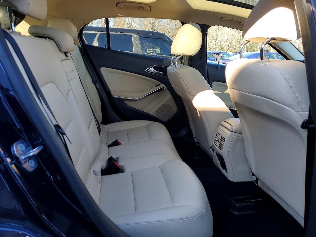 Mercedes-Benz GLA 250 4matic