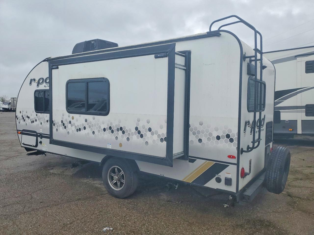 Forest River R-pod