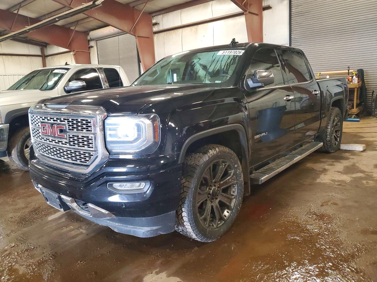 Salvage GMC Sierra Image