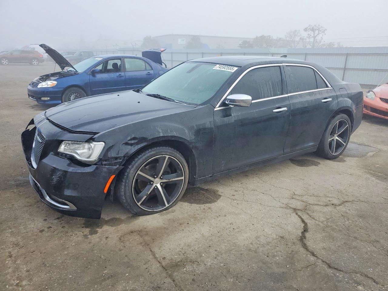 Salvage Chrysler 300 Image