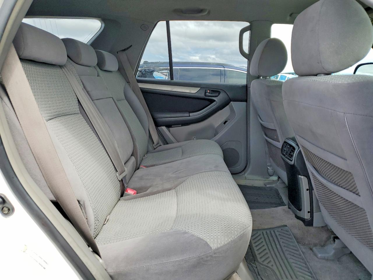 Toyota 4Runner Sr5