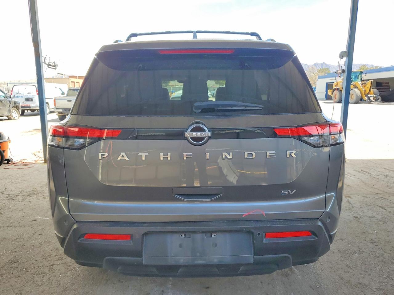 Nissan Pathfinder Sv
