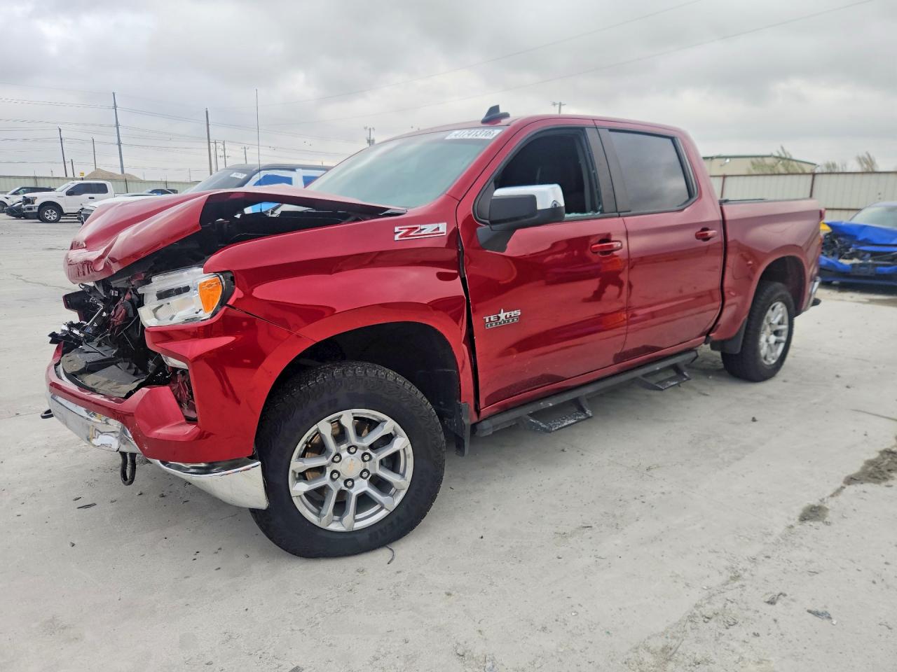 Salvage Chevrolet Silverado Image