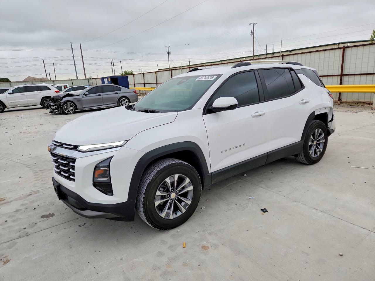 Salvage Chevrolet Equinox Image