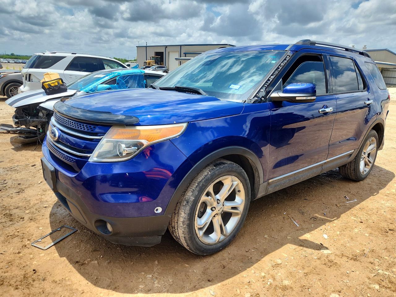 Salvage Ford Explorer Image