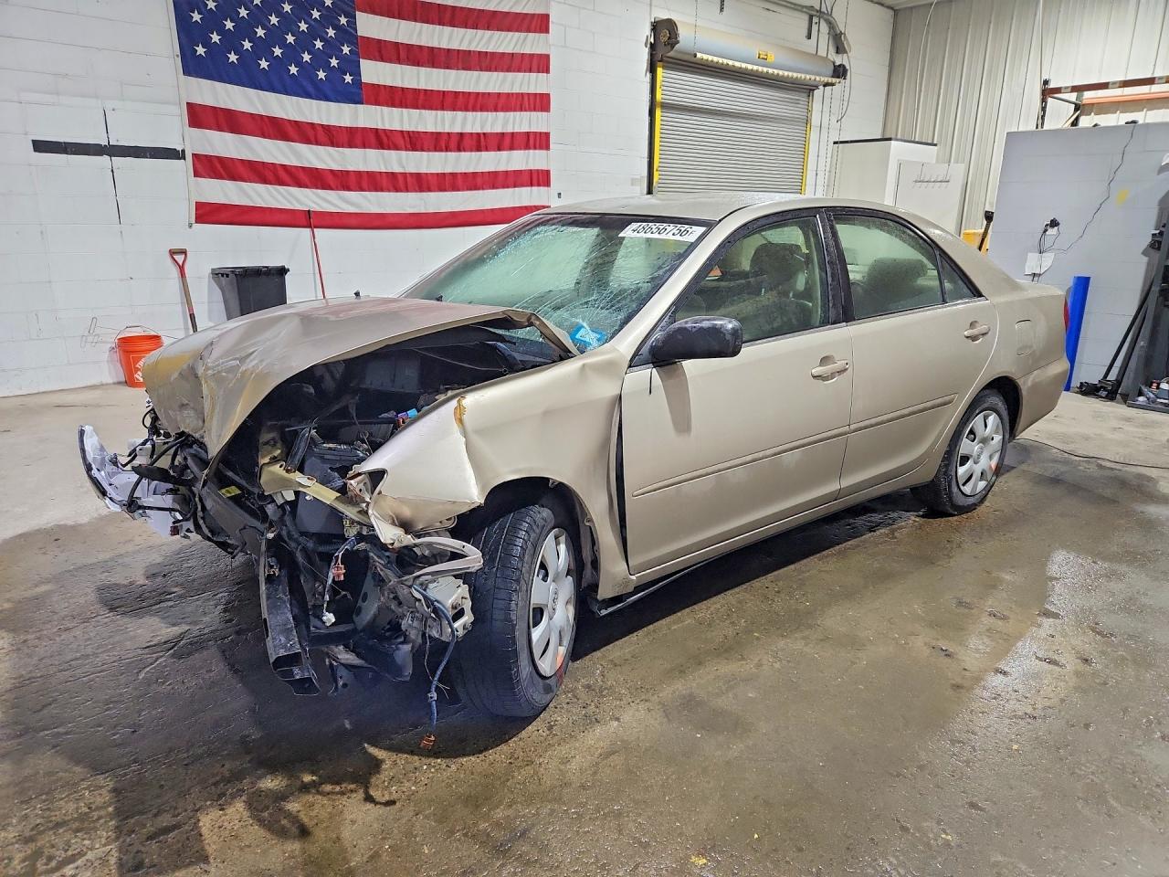 Salvage Toyota Camry Image