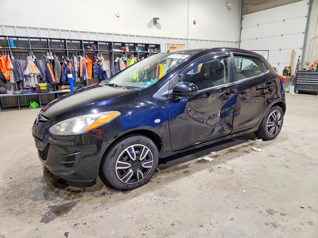 Salvage Mazda 2 Image