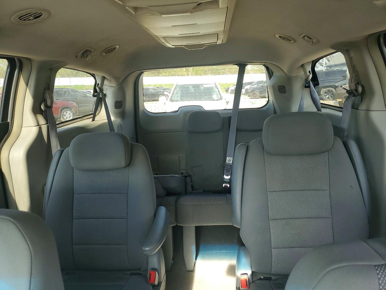 Dodge Caravan Sxt