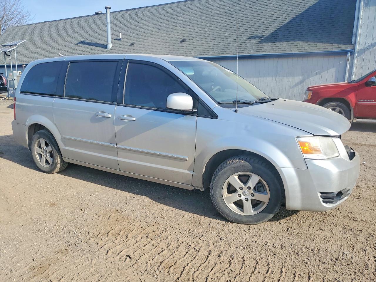 Dodge Caravan Sxt
