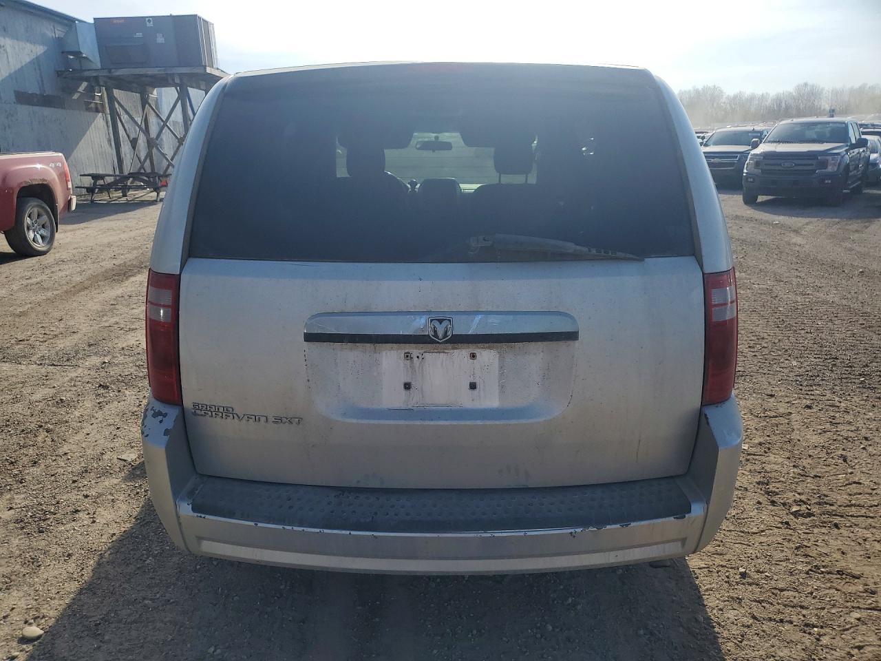 Dodge Caravan Sxt