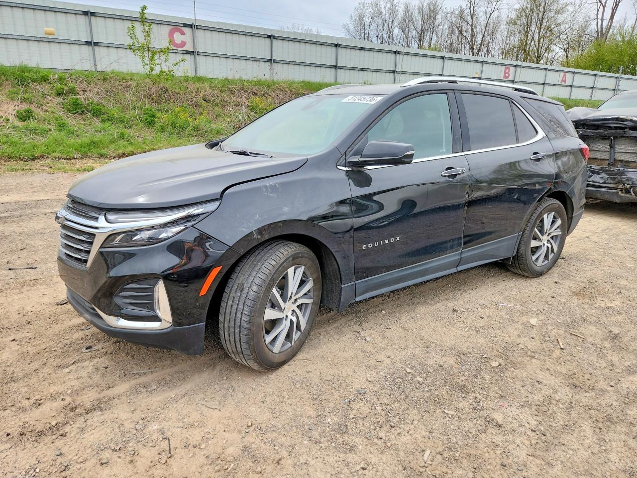 Salvage Chevrolet Equinox Image