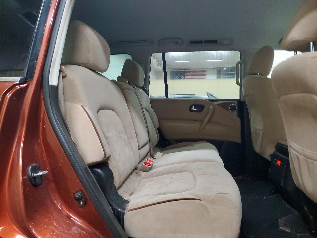 Nissan Armada Sv