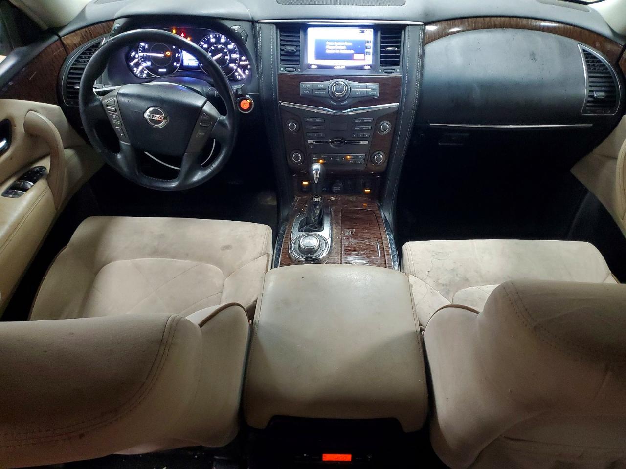 Nissan Armada Sv