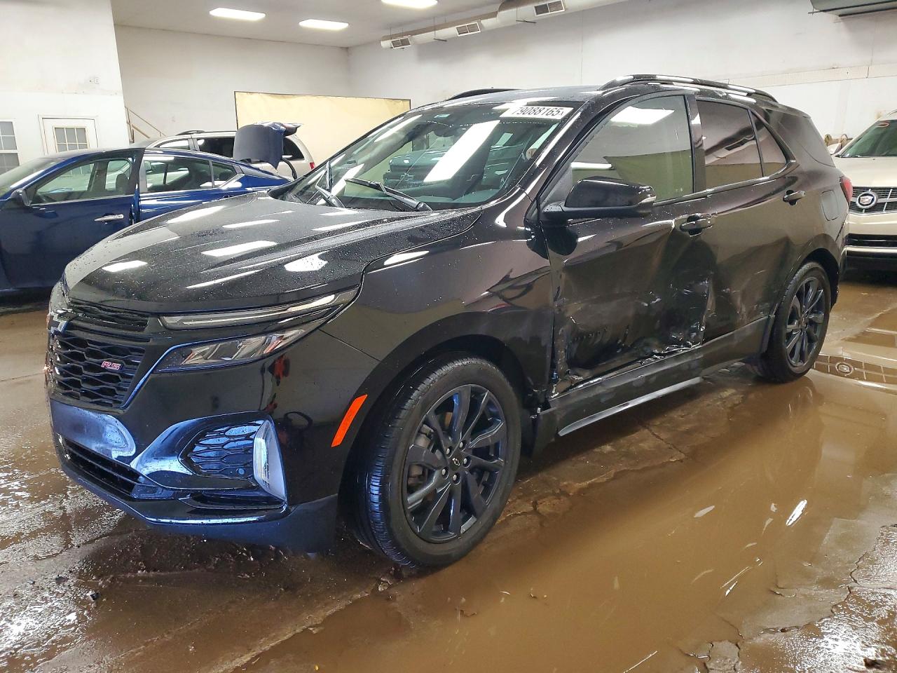 Salvage Chevrolet Equinox Image