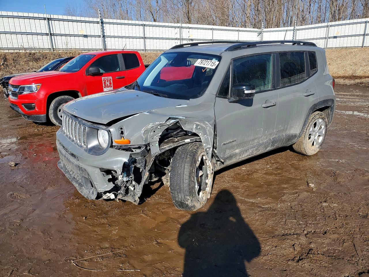 Salvage Jeep Renegade Image