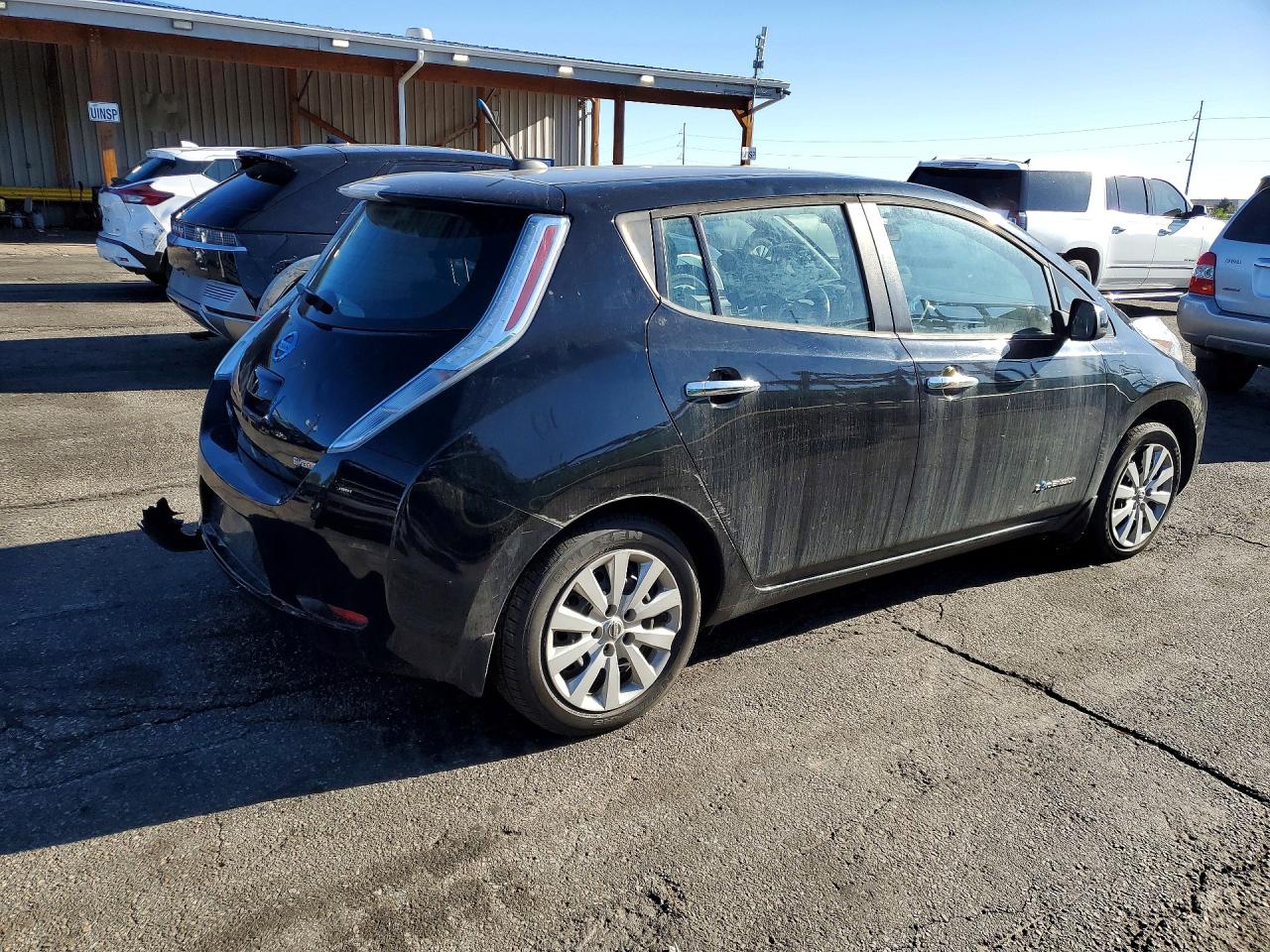 Nissan LEAF S