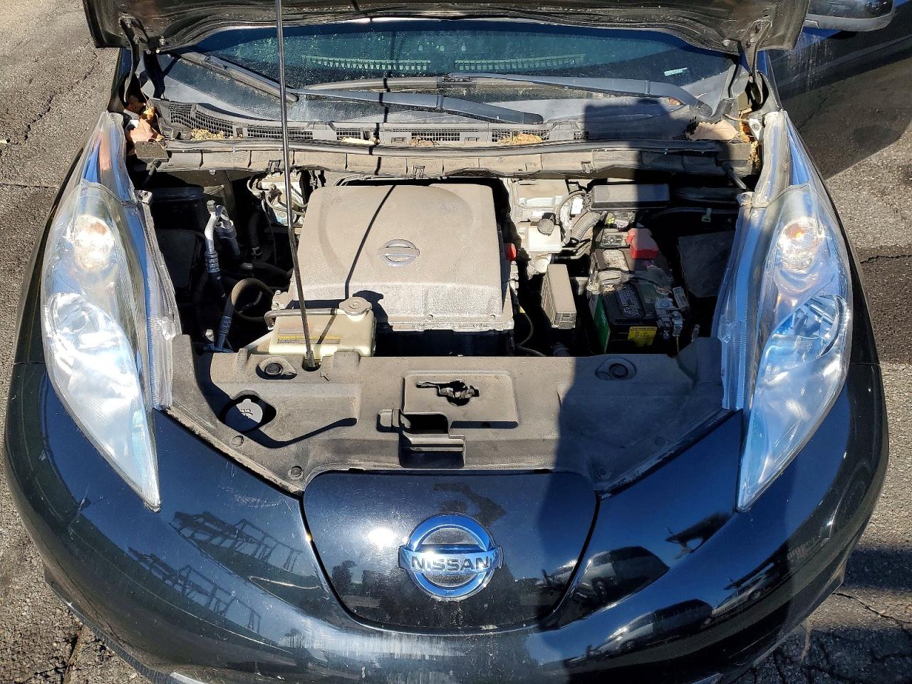 Nissan LEAF S