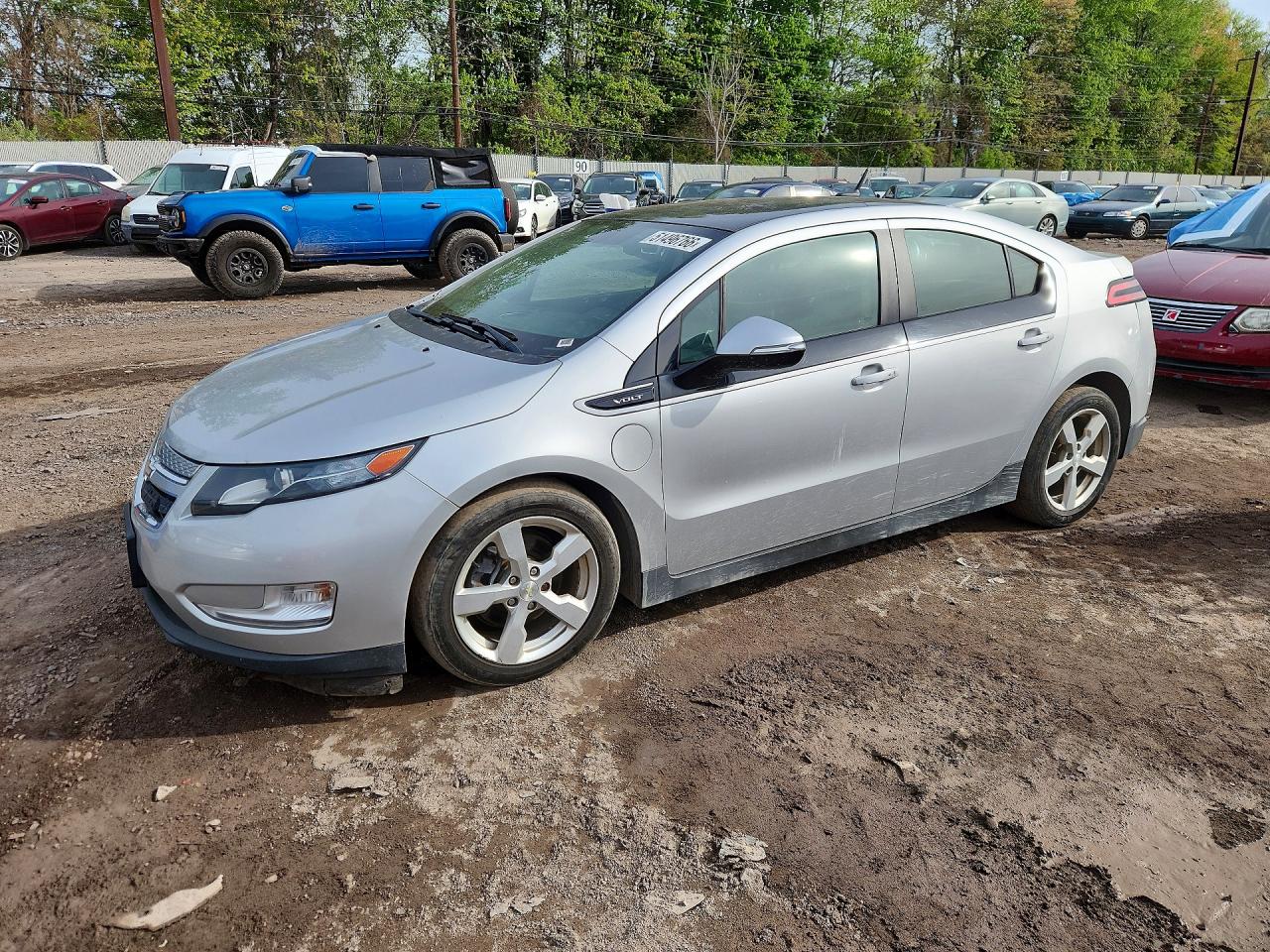 Salvage Chevrolet Volt Image