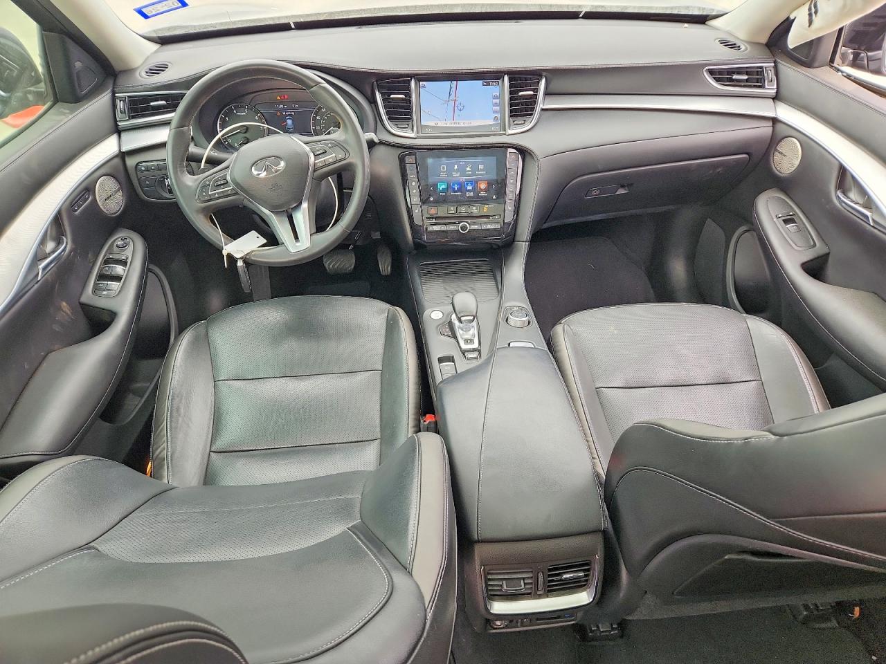 INFINITI Qx Essential