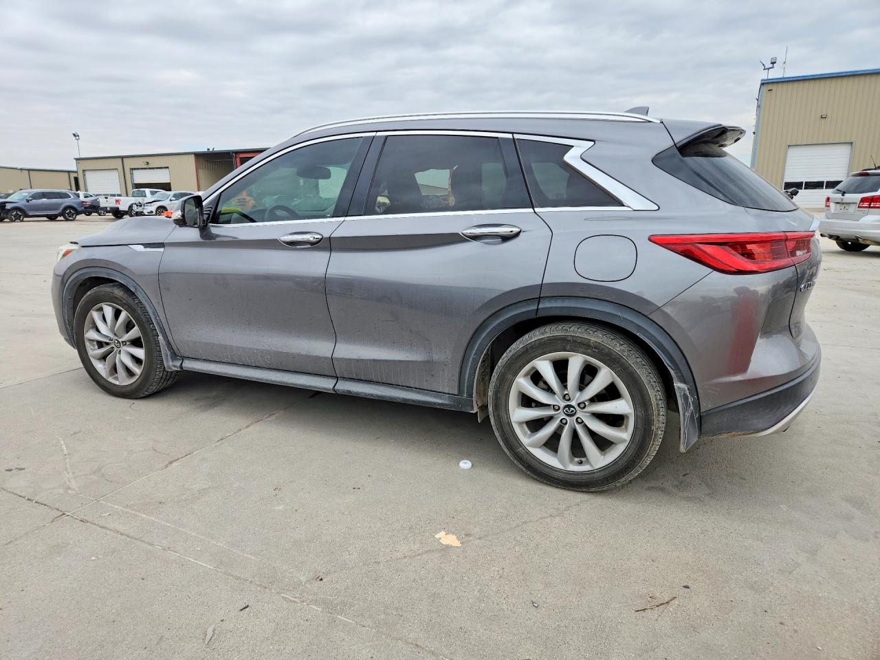 INFINITI Qx Essential