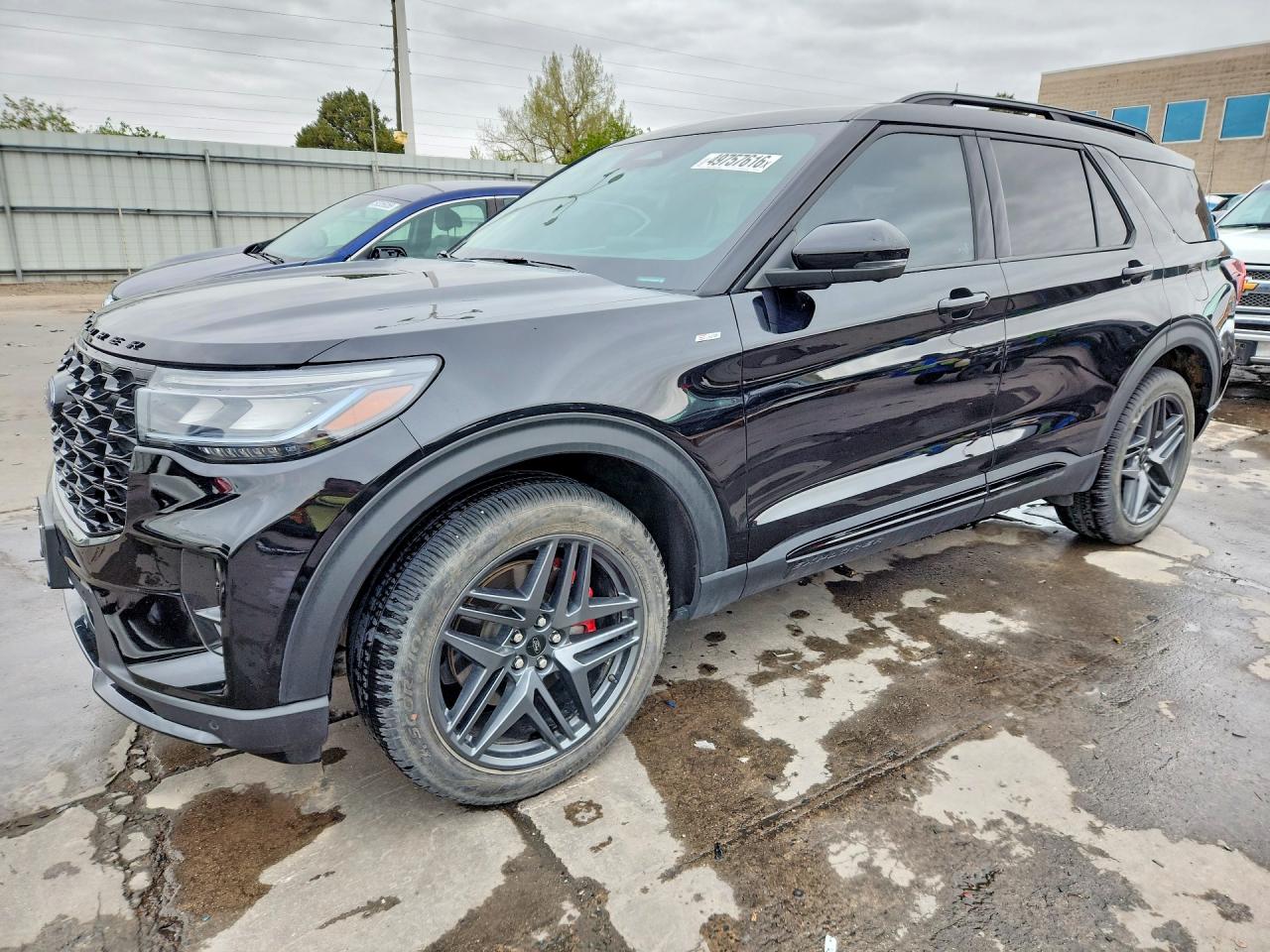 Salvage Ford Explorer Image
