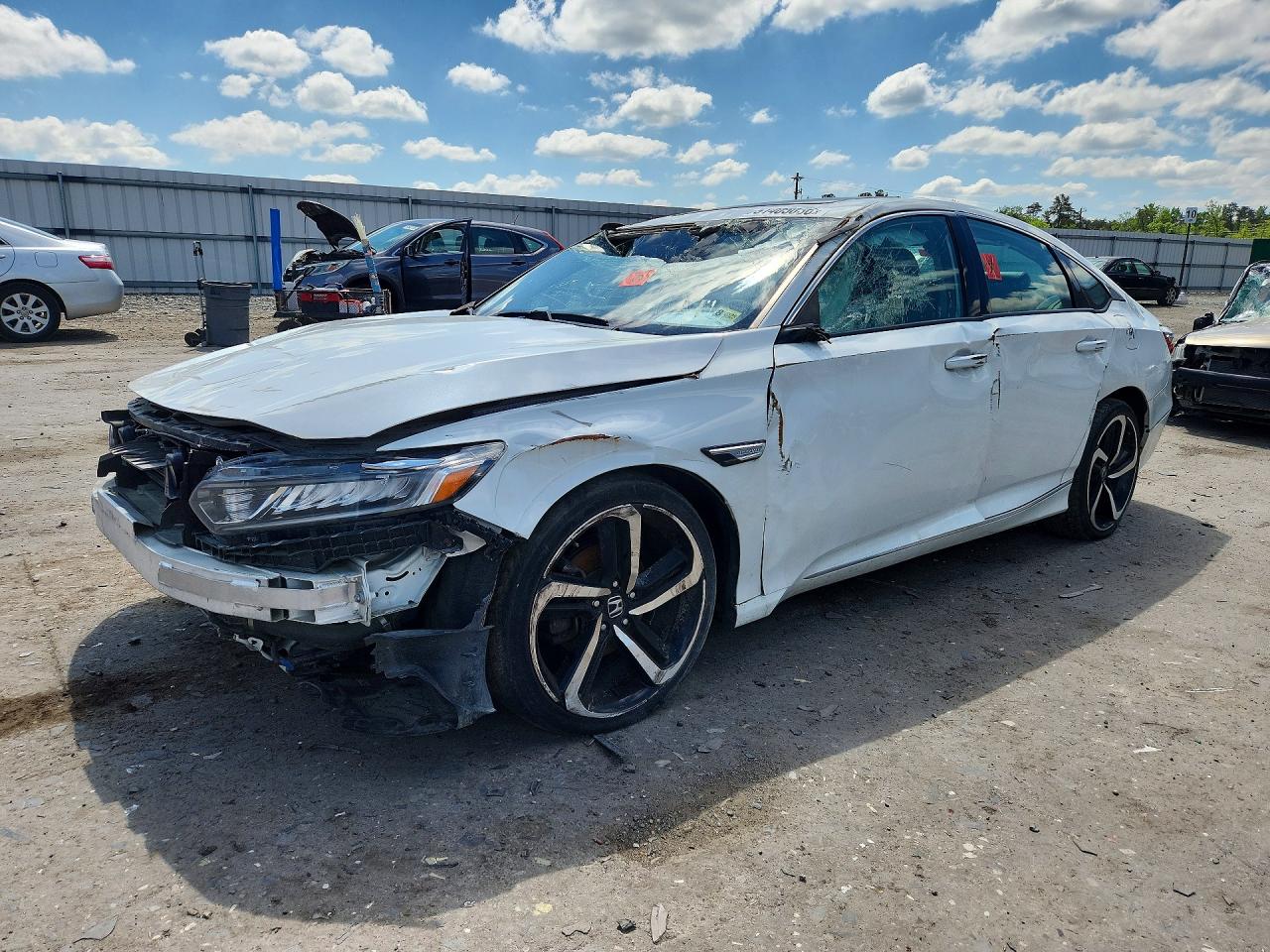 Salvage Honda Accord Image