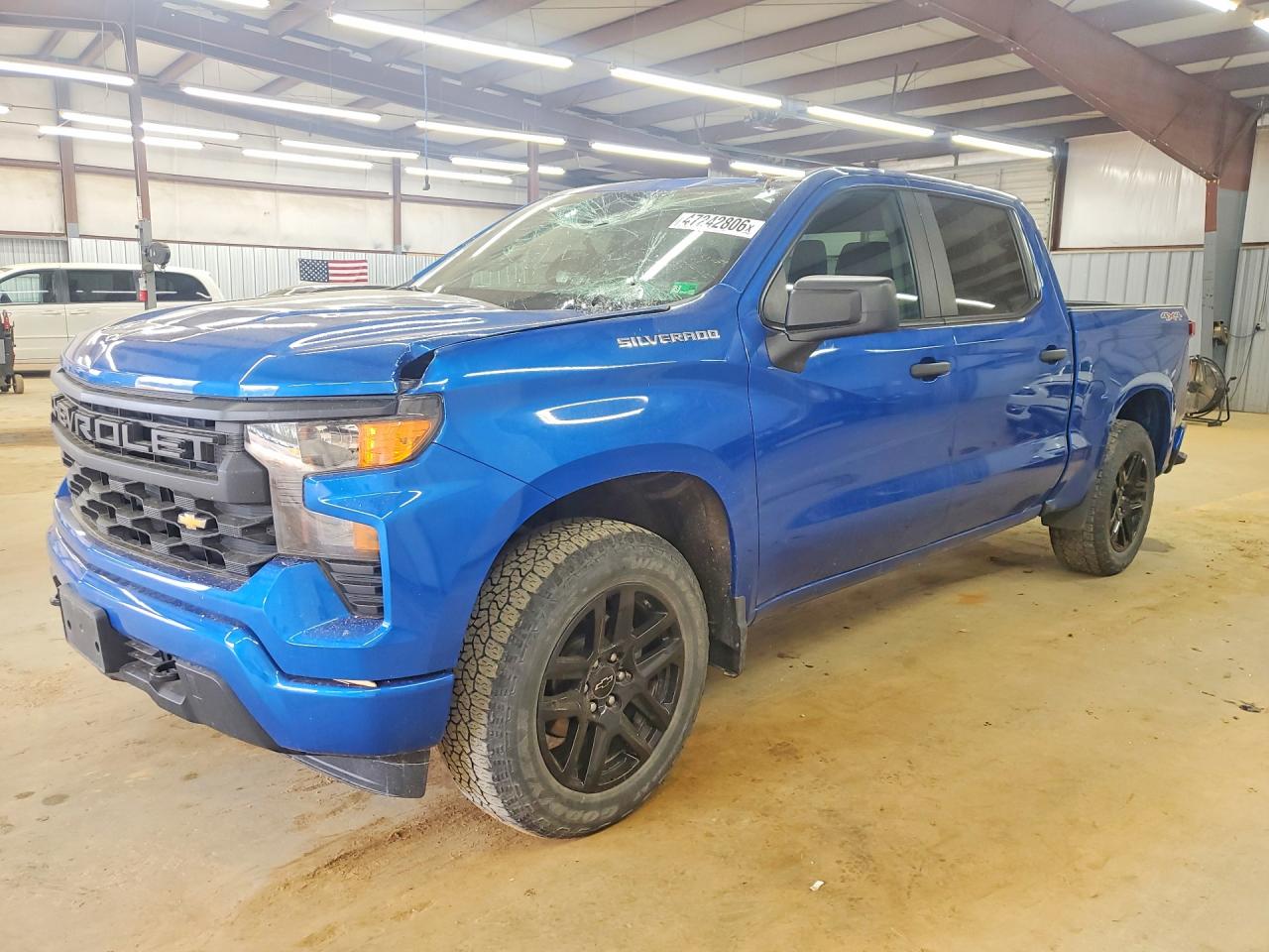 Salvage Chevrolet Silverado Image