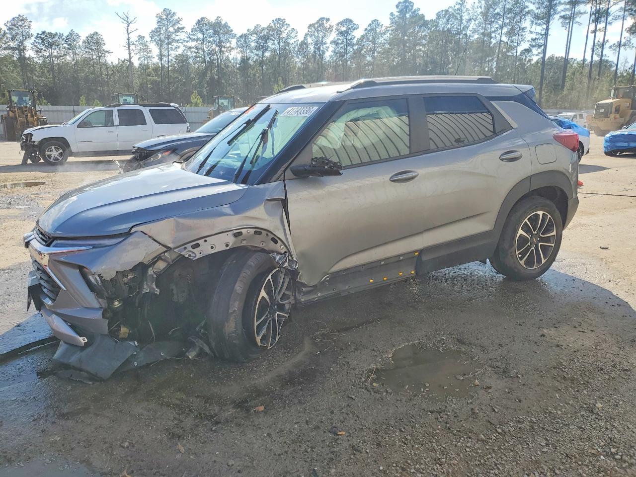 Salvage Chevrolet Trailblaze Image