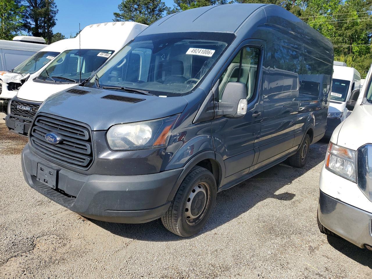Salvage Ford Transit Image
