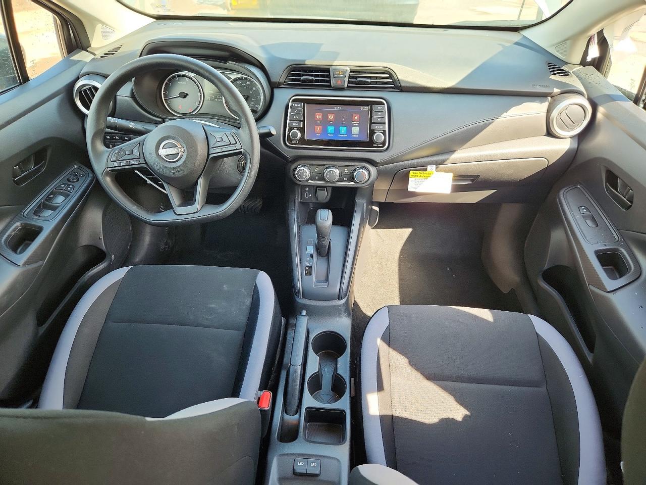 Nissan Versa S