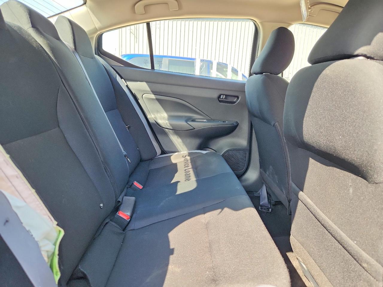 Nissan Versa S